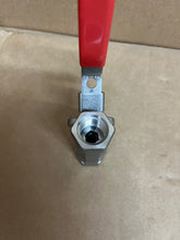 Load image into Gallery viewer, 1/2&quot; 2000 PSI NPT CF8M BODY DBL RP, 316SS TRIM, R-PTFE SEATS GRAPHITE SEALS, UNIBODY BALL VALVE, LOCKING HANDLE, API 607 FIRE-SAFE, NACE