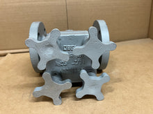 Load image into Gallery viewer, 1 1/2&quot; KECKLEY STYLE SGFVK CLASS 150 RF FLANGED CAST CARBON STEEL BASKET STRAINER WITH KNOBS