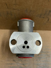 Load image into Gallery viewer, PENNANT 3/4&quot; PU11Y STRAINER CONNECTOR
